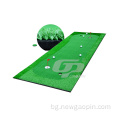 Синтетична трева за голф, поставяне на зелено с голф флаг